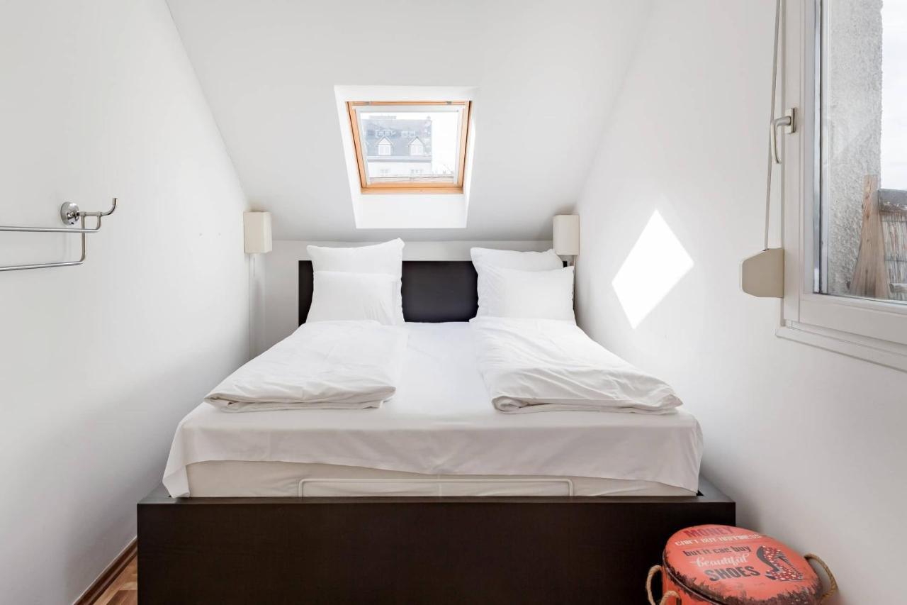 Relax Into Loft Living At A Light-filled Escape Appartamento