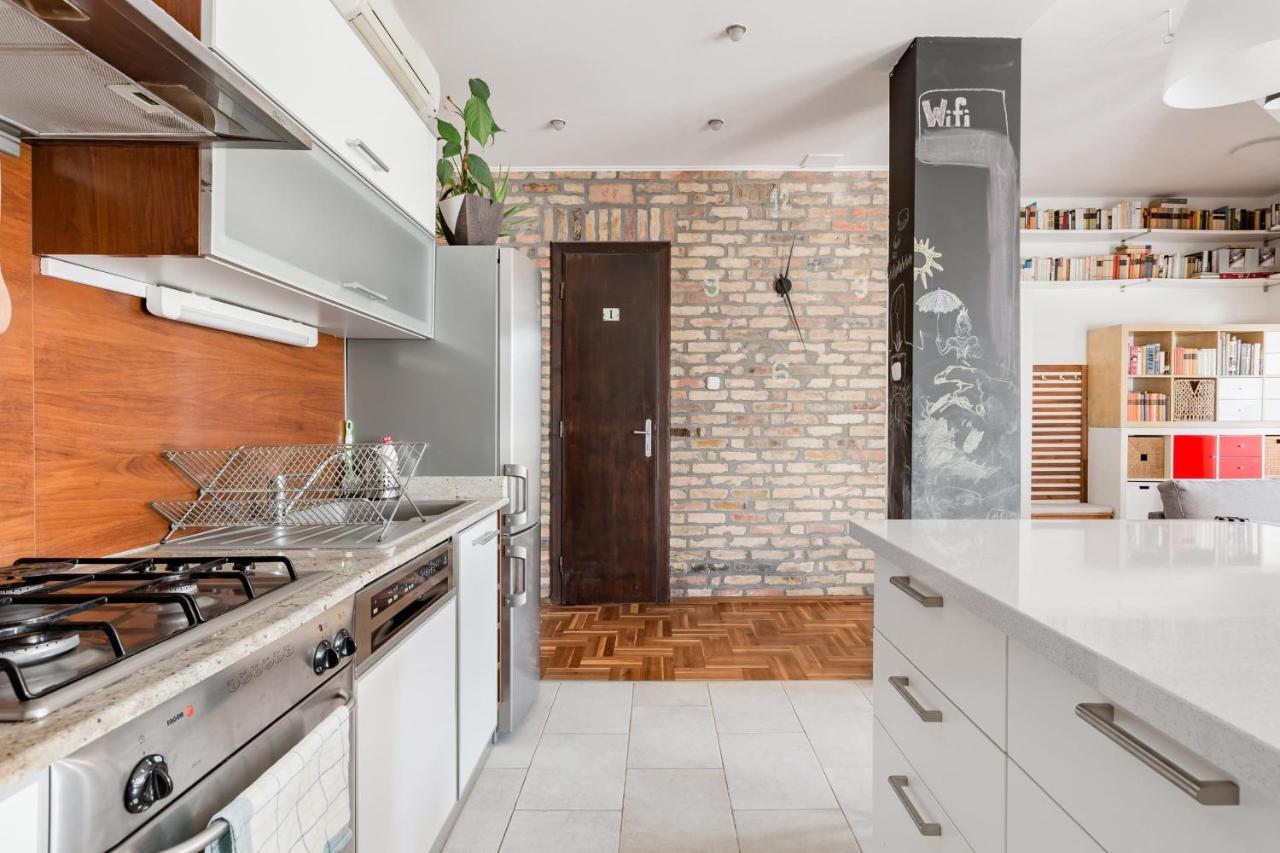 Apartamento Relax Into Loft Living At A Light-filled Escape *